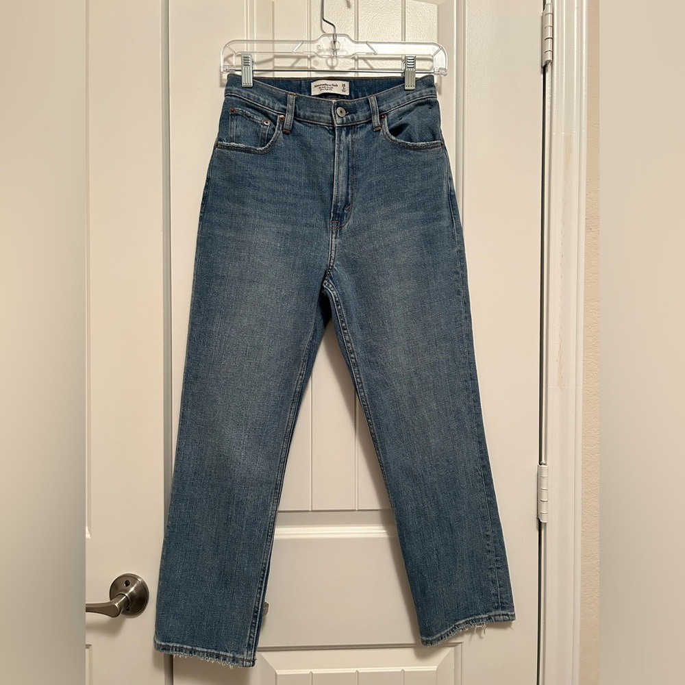 Abercrombie and Fitch Jeans ‘the ankle straight ultra high rise’ size 26 short